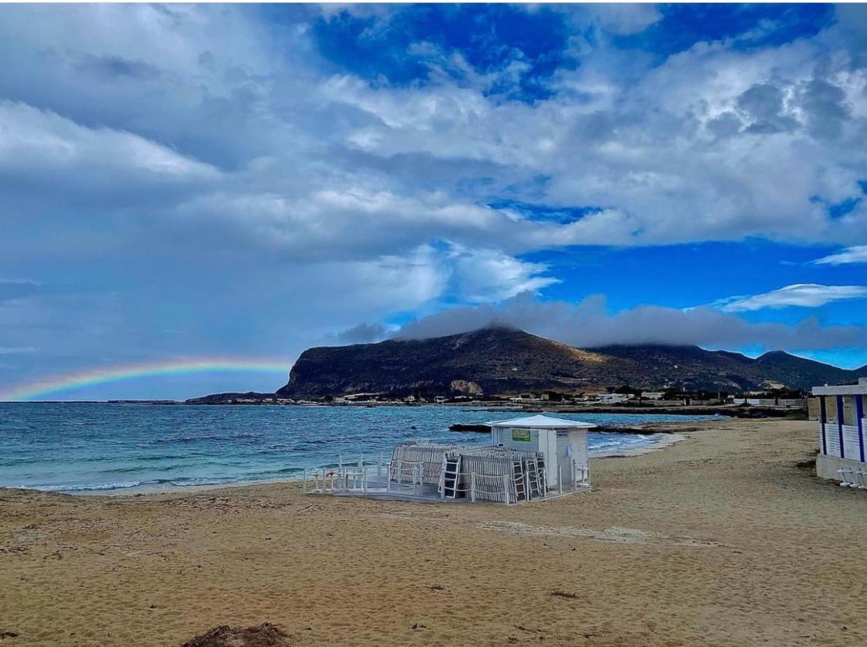 Stabilimento Lido Burrone Bed & Breakfast Favignana Exterior photo