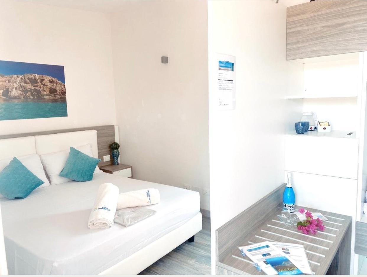 Stabilimento Lido Burrone Bed & Breakfast Favignana Exterior photo